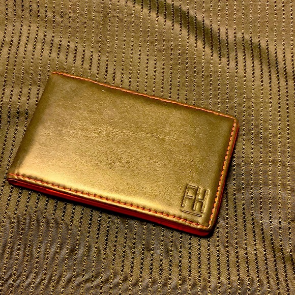 F&H Minimalist Slim Leather Wallet Money Clip Holds 8 Cards - Black /red inside - Picture 1 of 3